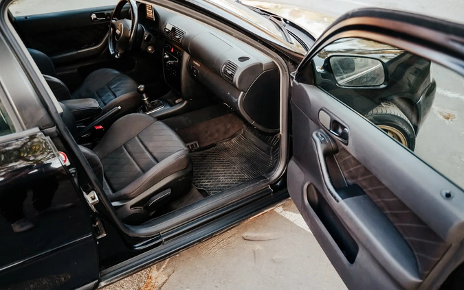 Audi A3 cena 9500 przebieg: 320000, rok produkcji 2001 z Łobżenica małe 781